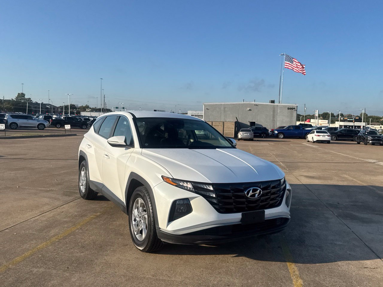 Used 2022 Hyundai Tucson SE w/ Cargo Package FWD image 5