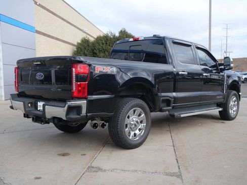 Used 2023 Ford F250 Lariat w/ Chrome Package image 7
