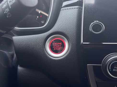 Used 2019 Honda CR-V Touring image 32