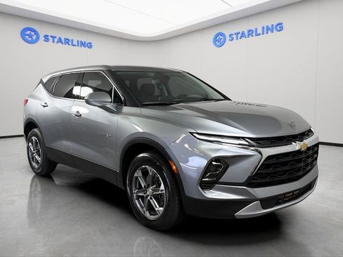 Used 2023 Chevrolet Blazer LT FWD image 14