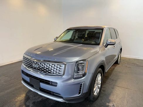 Used 2020 Kia Telluride LX AWD/4WD image 2