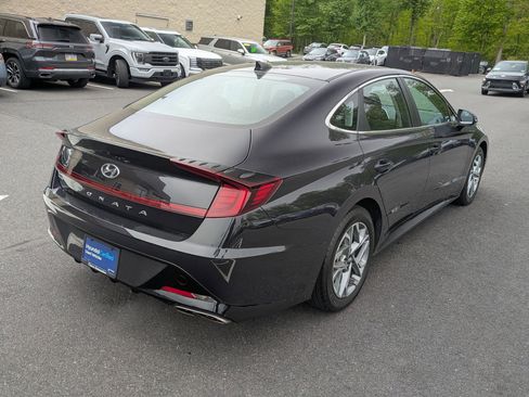 Certified 2023 Hyundai Sonata SEL w/ Cargo Package FWD image 5
