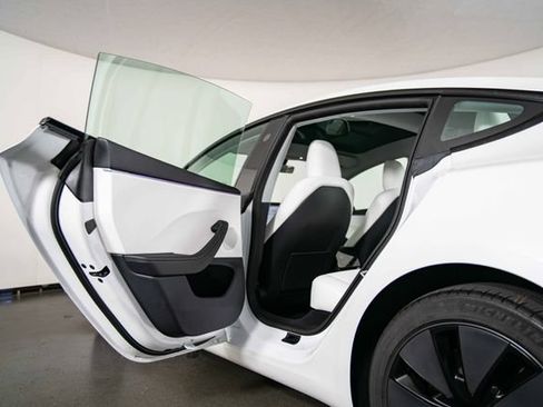 Used 2025 Tesla Model 3 RWD image 14