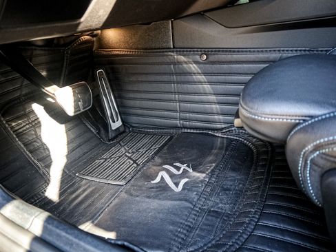 Used 2022 BMW Z4 M40i w/ Premium Package image 16