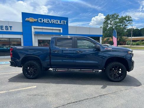 Used 2020 Chevrolet Silverado 1500 LT Trail Boss AWD/4WD image 4