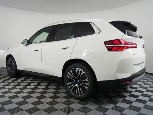 Used 2025 BMW X3 xDrive30i w/ Convenience Package image 5