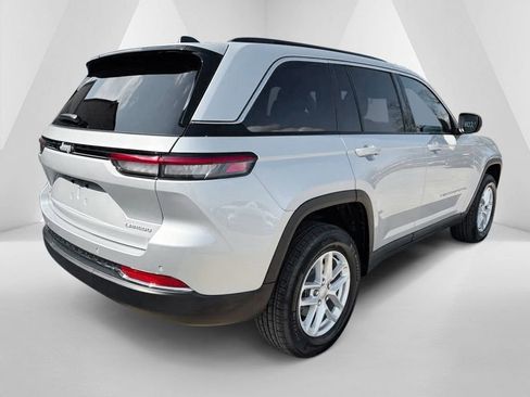 New 2026 Jeep Grand Cherokee Laredo AWD/4WD image 7