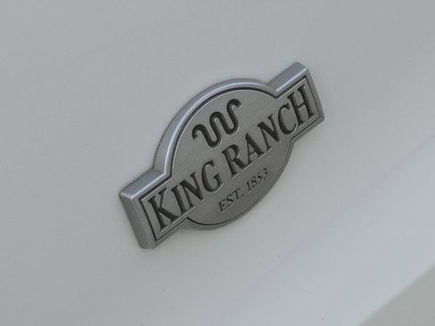 Used 2021 Ford Explorer King Ranch w/ Premium Technology Package image 11