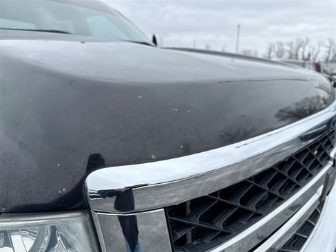 Used 2013 Chevrolet Silverado 2500 LT w/ Custom Sport Truck Package image 32