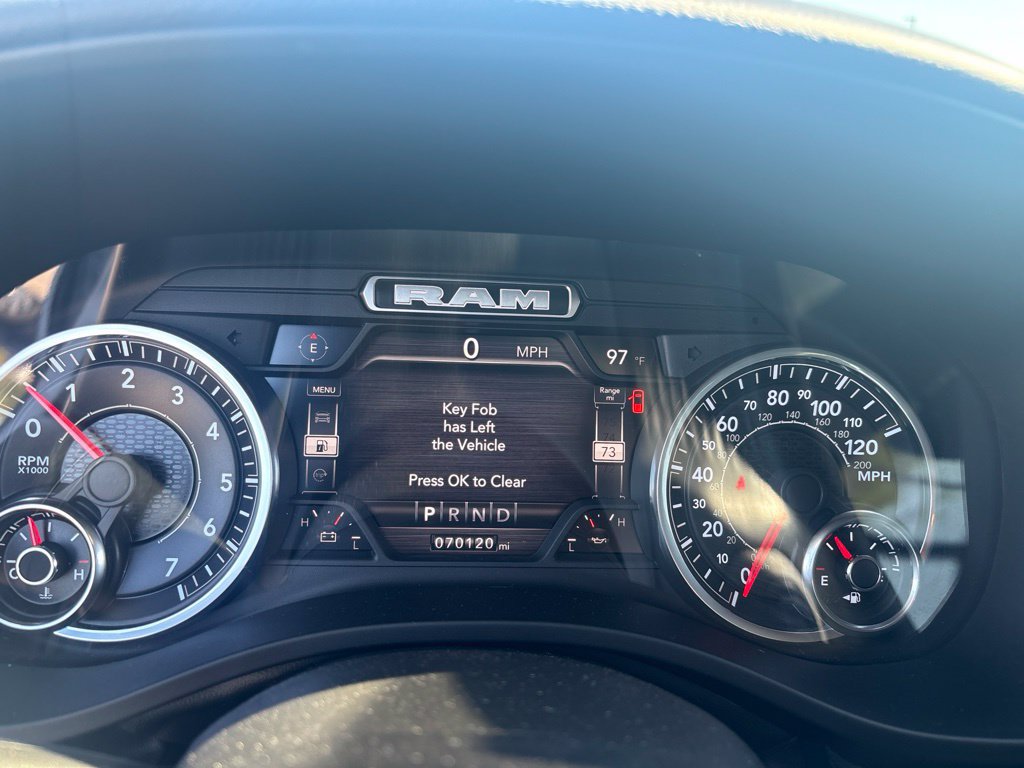Used 2022 RAM 1500 Big Horn AWD/4WD image 40