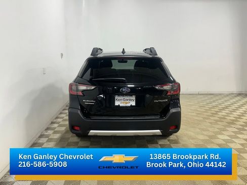 Used 2023 Subaru Outback Limited AWD/4WD image 5