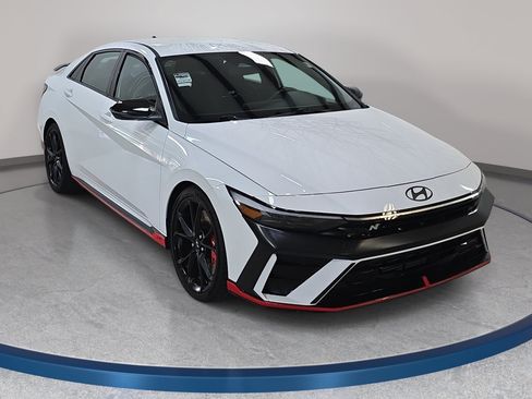 Used 2025 Hyundai Elantra N FWD image 4
