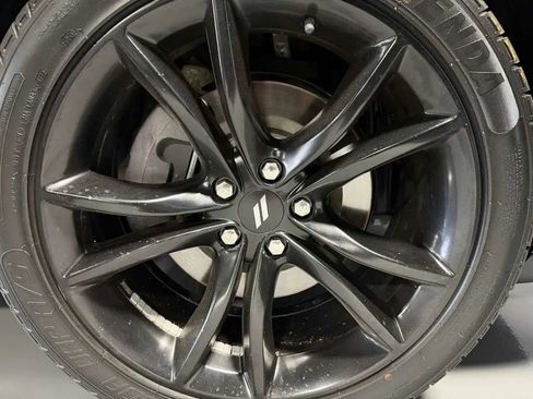 Used 2016 Dodge Challenger R/T w/ Blacktop Package RWD image 12