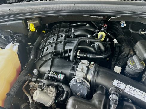Used 2023 Jeep Grand Cherokee Altitude AWD/4WD image 32