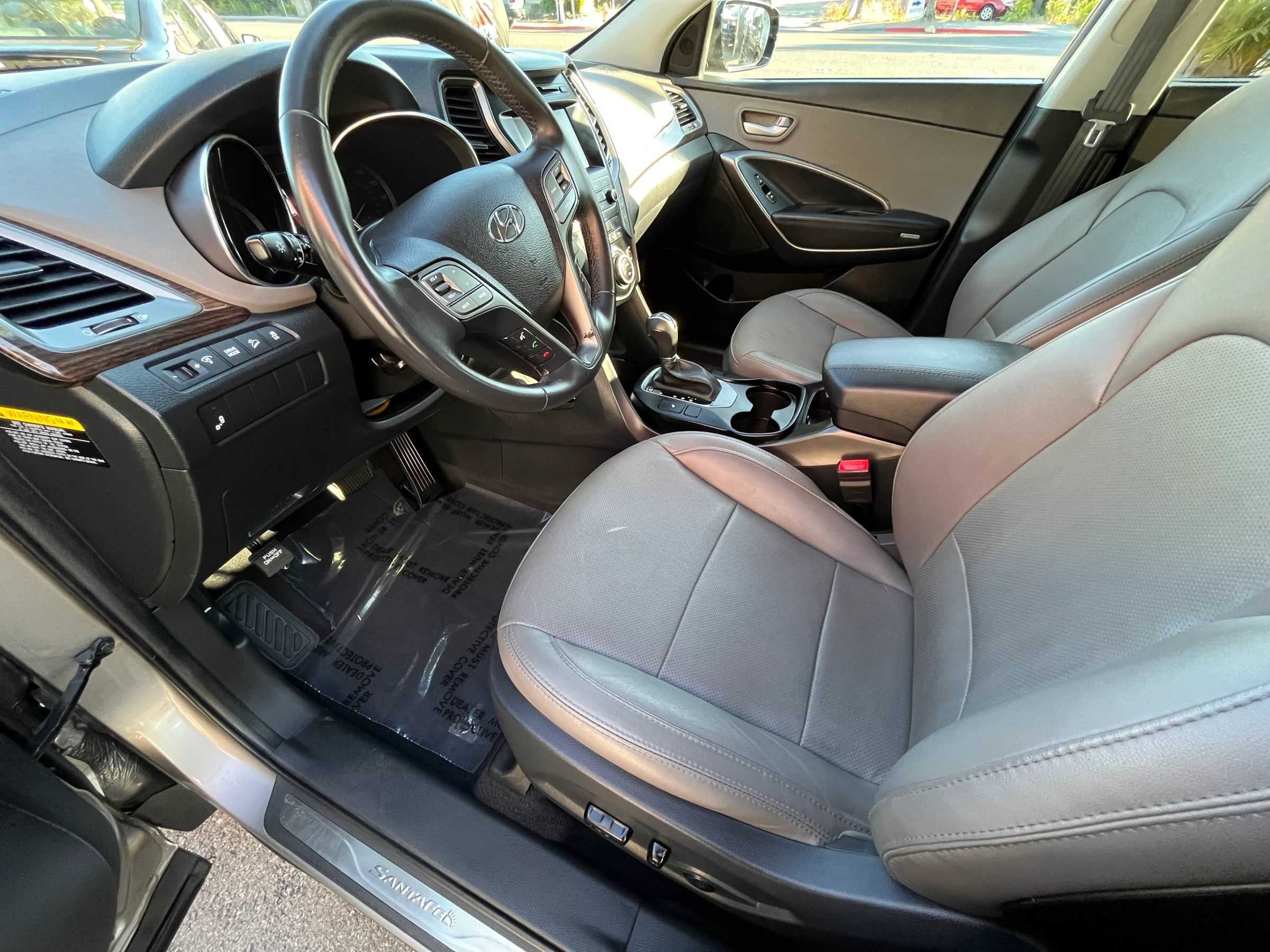Used 2017 Hyundai Santa Fe Sport FWD image 11