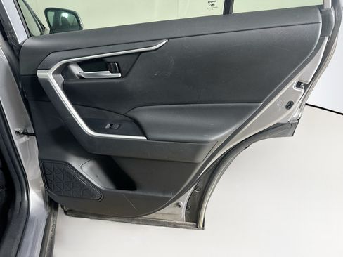 Used 2023 Toyota RAV4 XLE FWD image 28