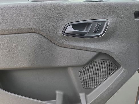 Used 2023 Ford Transit 350 XLT image 22