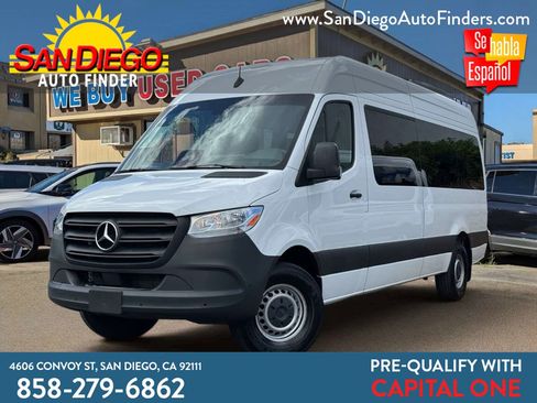 Used 2025 Mercedes-Benz Sprinter 2500 image 1