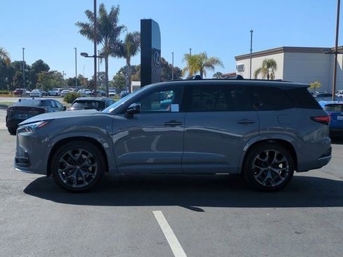 Used 2025 Lexus TX 500h AWD w/ Technology Package image 8