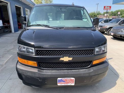 Used 2019 Chevrolet Express 2500 w/ Driver Convenience Package RWD image 3