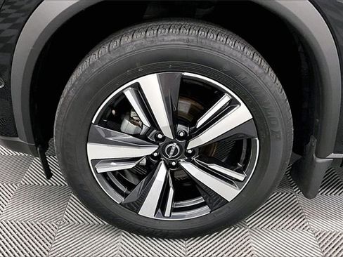 Used 2023 Nissan Rogue Platinum w/ Platinum Premium Package image 8