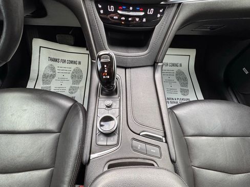 Used 2021 Cadillac XT5 Premium Luxury image 29