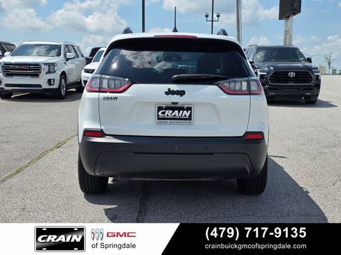Used 2021 Jeep Cherokee Latitude Plus FWD image 6