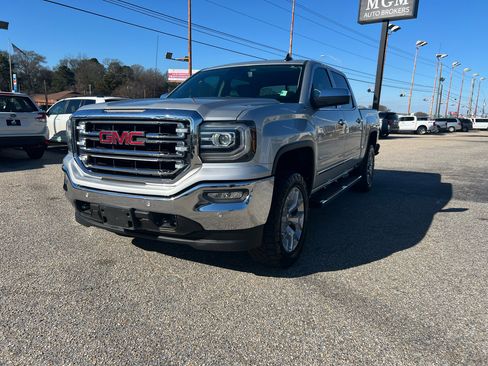 Used 2018 GMC Sierra 1500 SLT image 9