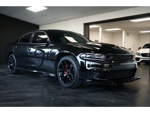 Used 2020 Dodge Charger GT RWD image 1