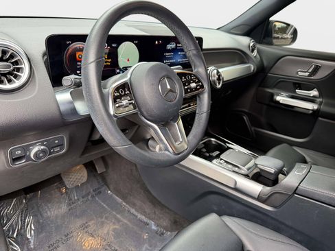 Used 2023 Mercedes-Benz EQB 250+ image 42