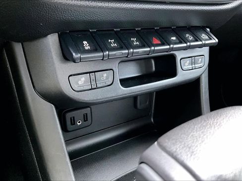 Used 2021 Chevrolet Colorado ZR2 image 27