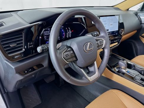 Certified 2025 Lexus NX 250 250 Premium image 9