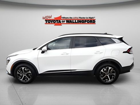 Used 2025 Kia Sportage EX w/ EX Premium Package AWD/4WD image 2