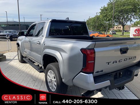 Certified 2026 Toyota Tacoma SR5 AWD/4WD image 2