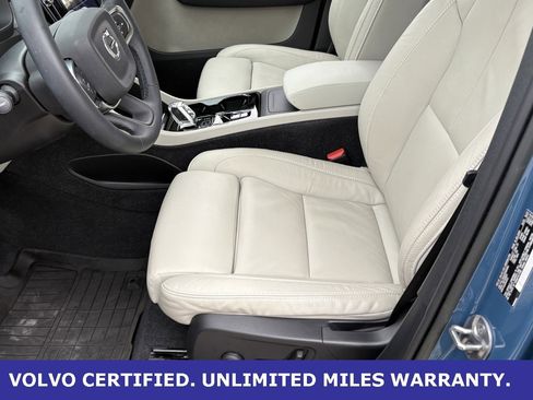 Certified 2023 Volvo XC40 B5 Ultimate w/ Protection Package Premier image 26