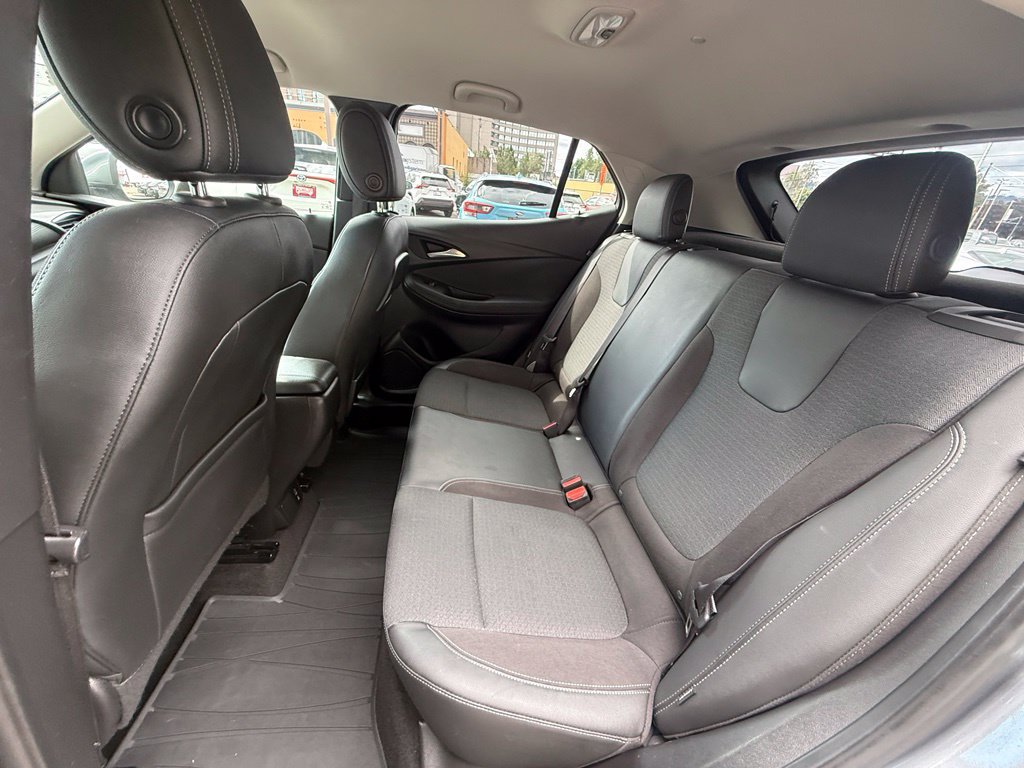 Used 2020 Buick Encore GX Preferred w/ Cold Weather Comfort Package FWD image 15