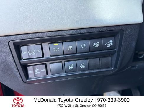 Used 2023 Toyota Sequoia Capstone AWD/4WD image 9