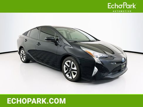 Used 2018 Toyota Prius Three Touring image 1