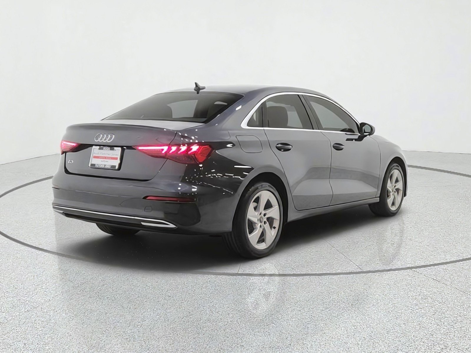 Used 2023 Audi A3 2.0T Premium FWD image 5