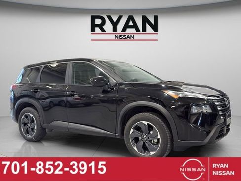 Certified 2025 Nissan Rogue SV image 19