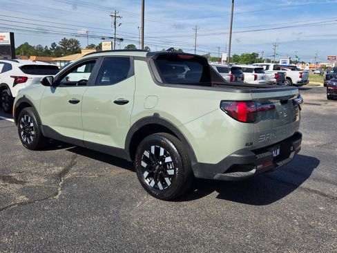 Certified 2025 Hyundai Santa Cruz SEL FWD image 9