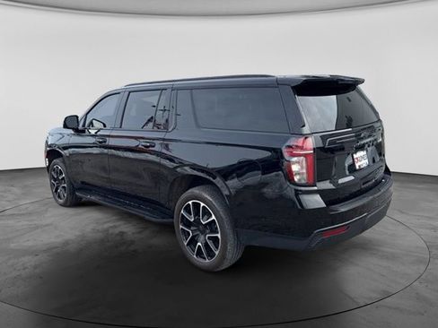 Used 2024 Chevrolet Suburban RST w/ Luxury Package AWD/4WD image 9