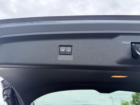 Used 2025 INFINITI QX60 Sensory w/ Vision Package AWD/4WD image 11