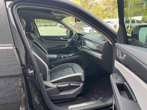 New 2026 Volkswagen Atlas Peak Edition AWD/4WD image 32