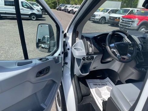 Used 2019 Ford Transit 250 148 Low Roof RWD image 10