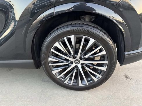 Used 2024 Lexus RX 350 Premium image 7