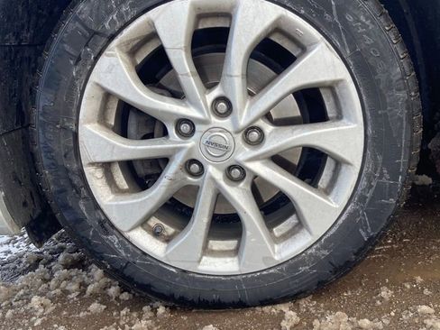 Used 2019 Nissan Sentra SV image 9