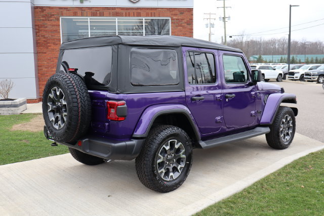 New 2026 Jeep Wrangler Unlimited Sahara AWD/4WD image 38
