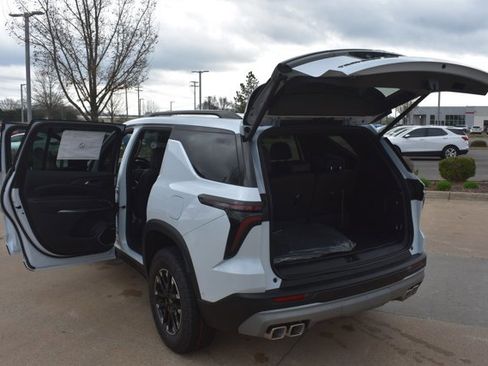 New 2026 Chevrolet Traverse Z71 image 18