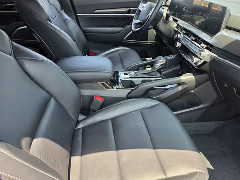 Used 2024 Kia Telluride S w/ S Sunroof Package FWD image 15